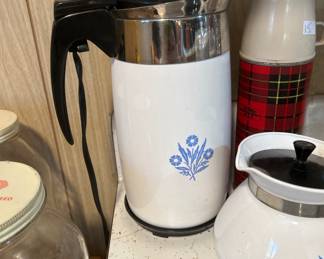 CORNING ELECTRIC COFFE POT AND TEA KETTLE