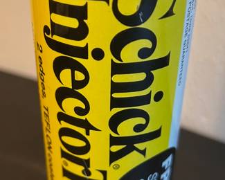 SHICK PROMOTIONAL RAZOR, UNOPENED