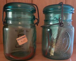 1976 BLUE CANNING JAR, WITH PAPER AND SEAL