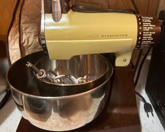 SUNBEAM MIXMASTER AND COVER