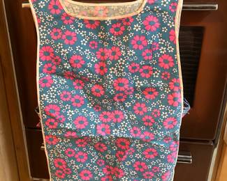VINTAGE APRONS