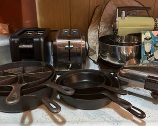 NICE CAST IRON COLLECTION