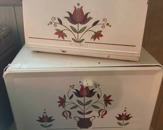 RANSBURG RETRO BREAD BOX AND DISPENSER