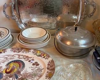 GORGEOUS SILVER PLATE FOOTED TRAY