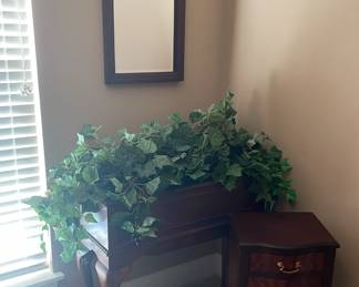 Solid Wood Plant Stand Table With Artificial Ivy Plants, Ornate Side Table, And Mirror