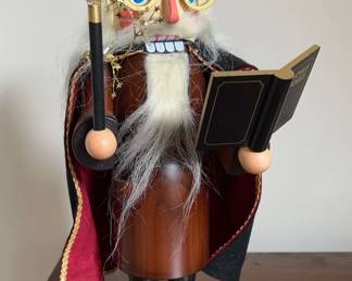 Seiffener Wizard Nutcracker