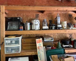 Vintage kitchen appliances/ utensils