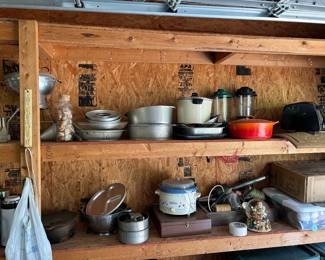 Vintage kitchen appliances/utensils