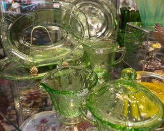 Uranium depression glass