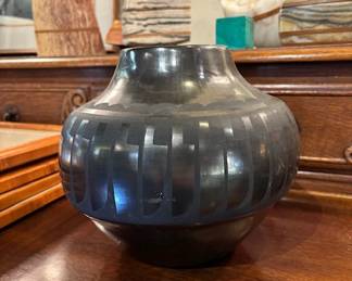 Signed "1981 Carmelita Dunlap San Ildefonso Pueblo" 