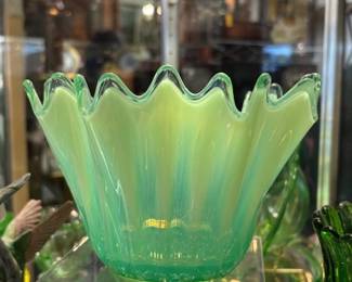 Fostoria handkerchief bowl/vase
