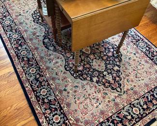 5 x 7' rug $200