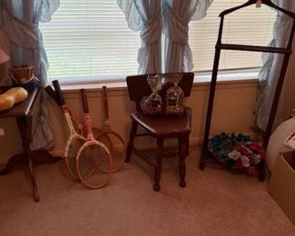 Cute chair, butler rack and vintage tennis rackets