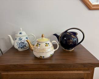 Ceramic Tea Pots 