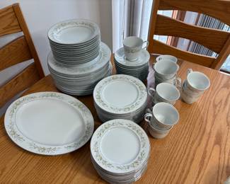 Grace Fine China  * Rhapsody Pattern 