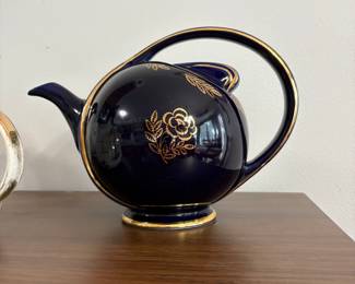 Hall Tea Pot  * Made in USA