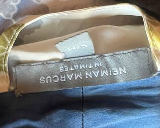 Neiman Marcus intimate silk robe