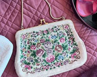 Vintage Floral Needlepoint Evening Bag with Gold Chain & Kiss-Lock Clasp