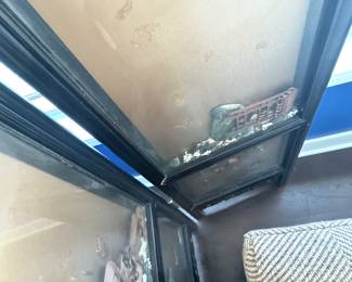 Antique-Style Chinese Decorative Screen – Lacquer with Floral Hardstone Designs