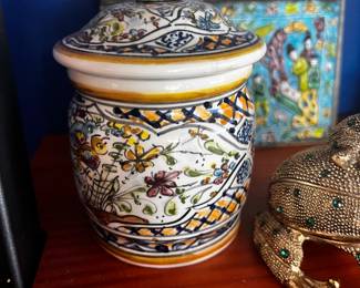 Hand made and hand painted limited edition Portugal ceramica Flabal