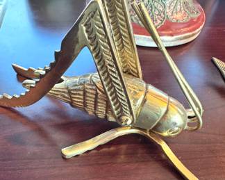 Vintage Brass Grasshopper Nutcracker – Mid-Century Figurative Barware / Kitchen Tool