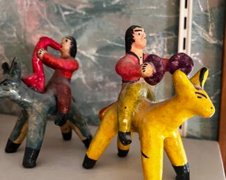 Traditional Mexican folk art figures 'Barro Betus" tanala Santa Cruz de la Huertas