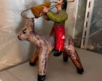 Traditional Mexican folk art figures 'Barro Betus" tanala Santa Cruz de la Huertas