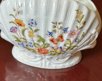 Aynsley Cottage Garden bone china