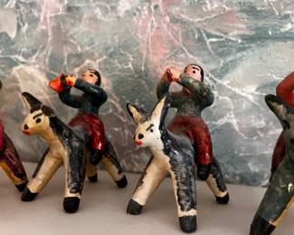 Traditional Mexican folk art figures 'Barro Betus" tanala Santa Cruz de la Huertas