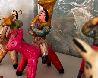 Traditional Mexican folk art figures 'Barro Betus" tanala Santa Cruz de la Huertas
