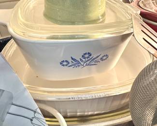 Corning ware casserole dish