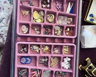 Assorted Costume jewelry