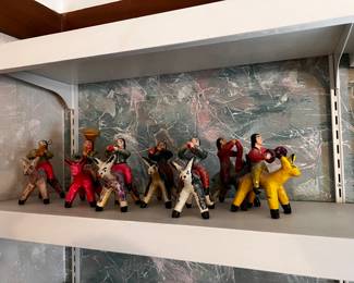 Traditional Mexican folk art figures 'Barro Betus" tanala Santa Cruz de la Huertas