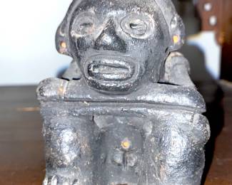 Pottery sculpture 