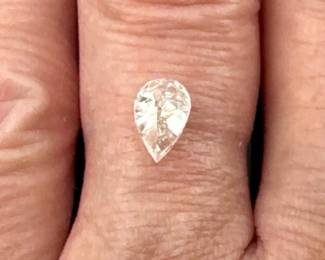 Loose pear shaped diamond (0.84ctw)