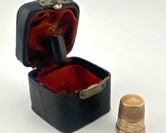 Sterling thimble with original case