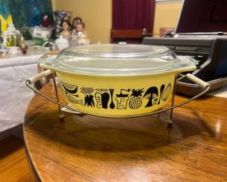 Modern kitchen Pyrex