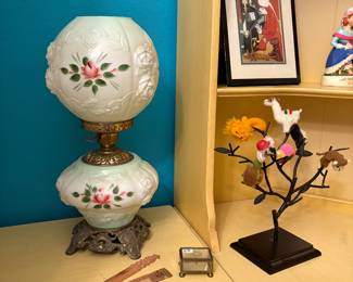 Vintage double globe rose lamp