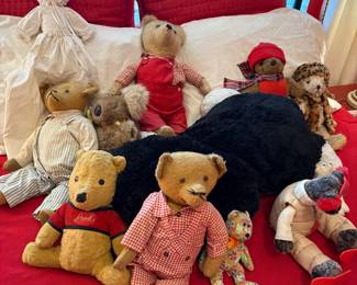 Vintage Winnie the Pooh dolls
