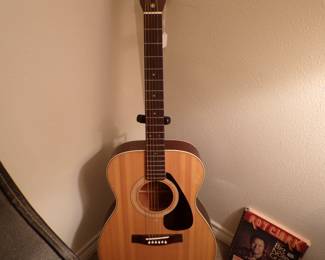Yamaha Guitar