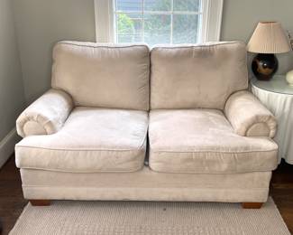 Southern Traditions Loveseat 