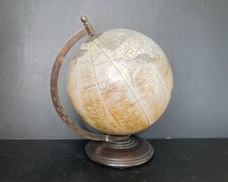 Tabletop globe 
