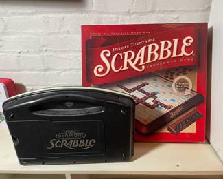 Scrabble Diamond & Deluxe Turntable 