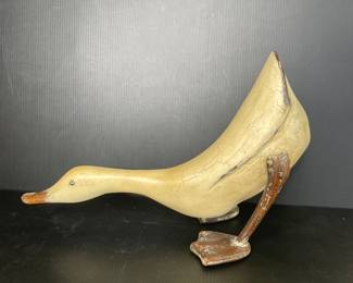 Vtg. hand carved duck