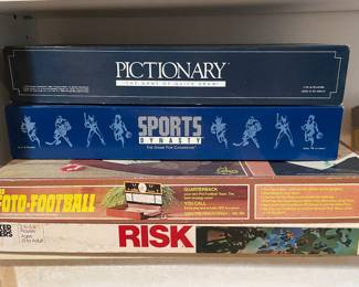Games: Pro-Foto Football, Risk, Pictionary, Sports Dynasty vtg