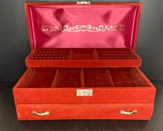 Vintage Buxton jewelry box 