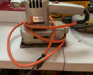 Black+Decker U-140 Utility Finishing Sander