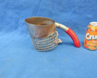 Lot 414. Beachcomber treasure hunter sieve
