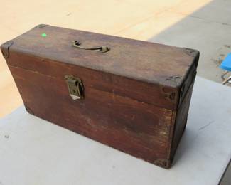 Lot 281. Wooden box