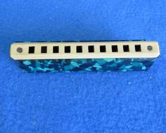 Lot 108. Seydel unspecified model with a bakelite (?) cover.